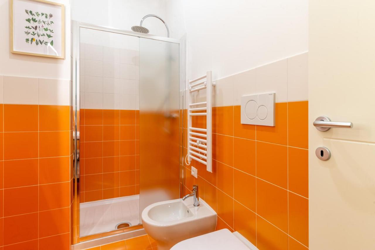 Lovely And Tiny Pied-A-Terre In The City Center Trieste Exterior photo